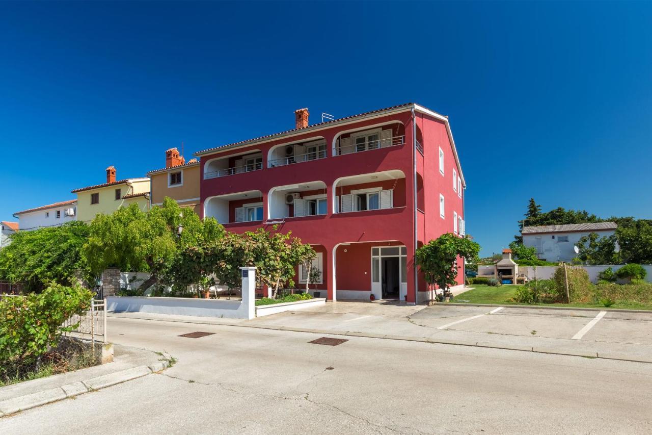 Apartments Boris Фажана Екстер'єр фото